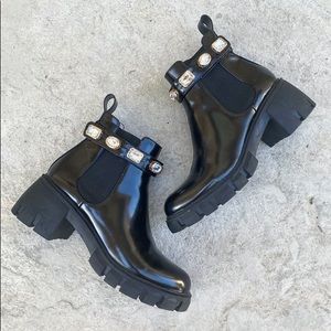 Steve Madden Amulet Combat Boot Size 8.5 Like New